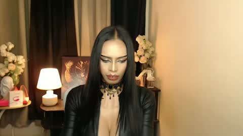 Mistress MikeyAlawi online show from January 17, 2025, 7:09 am