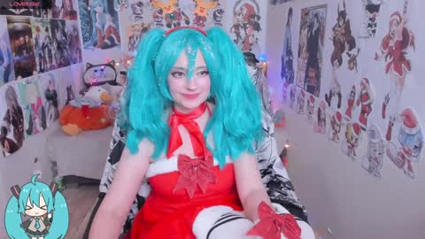 Miku online show from December 19, 2024, 6:52 pm