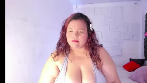 mila_cinnamon13 online show from December 4, 2024, 1:28 pm