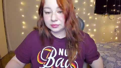 Mila shy sensual person  online show from November 19, 2024, 1:59 am