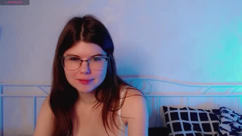 mila_magical online show from December 21, 2024, 2:33 am