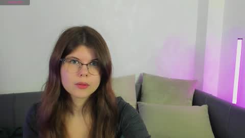 mila_magical online show from January 5, 2025, 2:25 am