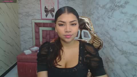 Mila  online show from November 19, 2024, 1:08 pm