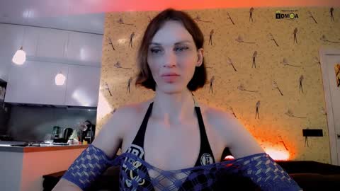 Milena Hardy online show from December 16, 2024, 4:41 am