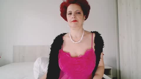 Milfsupreme online show from November 15, 2024, 1:33 pm