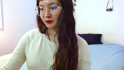 mily_baker online show from December 22, 2024, 12:39 am