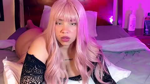 mimirodriguezz online show from December 11, 2024, 7:08 am