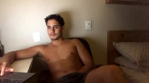 Latino boy online show from November 15, 2024, 4:12 am