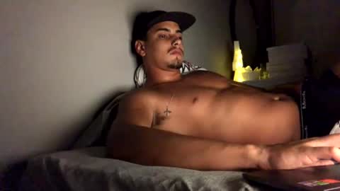 Latino boy online show from January 6, 2025, 12:35 am