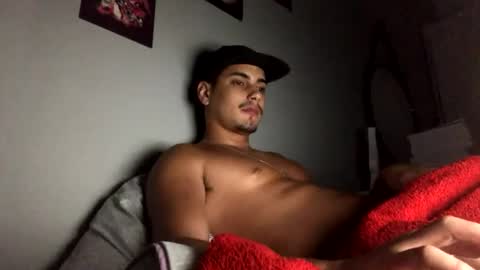 Latino boy online show from December 24, 2024, 12:34 am