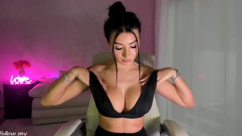 miss_diamond__ online show from December 7, 2024, 7:06 am