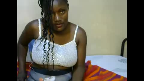 miss_vee1 online show from January 6, 2025, 7:55 pm