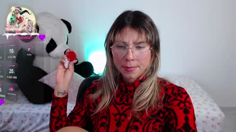 miss_violett21 online show from December 26, 2024, 8:38 pm