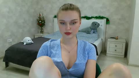 missmariat online show from January 5, 2025, 5:55 pm