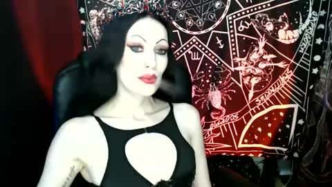 MissMoonDoll online show from November 25, 2024, 4:48 am