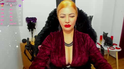 Miss CatSnow online show from November 17, 2024, 12:52 pm