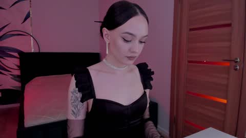 Mistress Mia online show from December 24, 2024, 10:54 pm