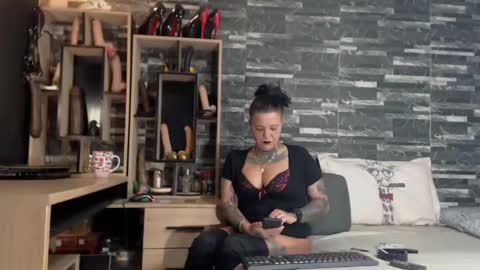 Mistress Mirybossy online show from November 21, 2024, 2:17 am