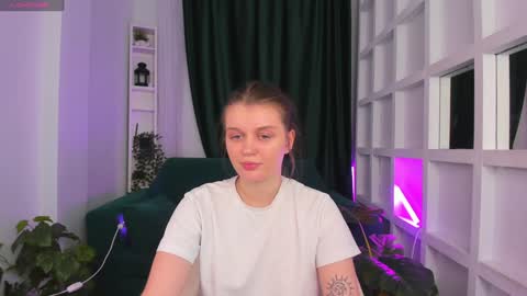 Anya  online show from November 15, 2024, 9:56 pm