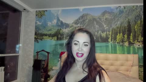 monica_weisss online show from January 6, 2025, 3:24 pm