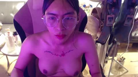 ELYSE A SIMPLE GIRL online show from November 20, 2024, 3:37 pm