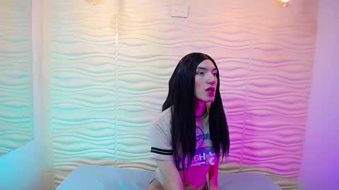 moxi_sweet online show from December 7, 2024, 4:02 am