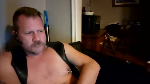 mrleather online show from January 3, 2025, 12:41 am