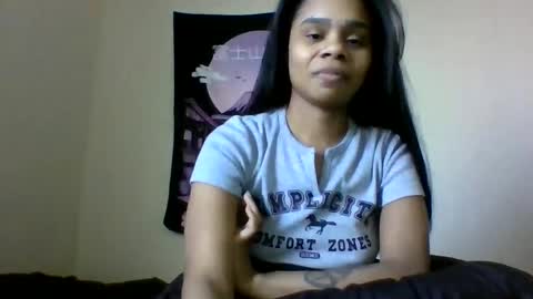 mrslovelylola online show from December 18, 2024, 6:02 pm