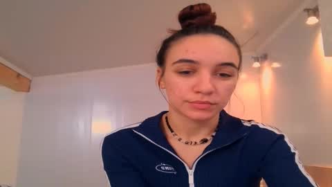 ms_sophiee online show from December 14, 2024, 3:34 pm