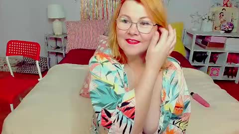 Im Jess I can be a strict stepMother or a sweet stMommy it all depends on you dear and on my mood ofc online show from November 11, 2024, 11:19 am