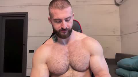 Muscle God online show from January 18, 2025, 11:07 am