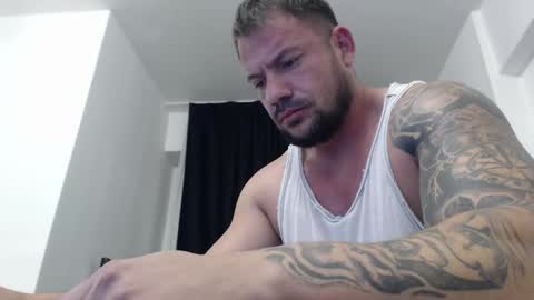 MuscleMonster31 online show from November 13, 2024, 2:04 am