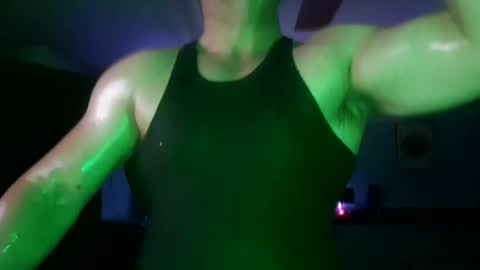 Hulk Muscles - NEW ACCOUNT online show from November 22, 2024, 10:40 pm