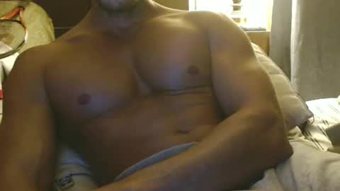 nakeDwoodBbetter online show from November 22, 2024, 11:45 pm