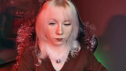 nancymartinez online show from December 25, 2024, 1:04 pm