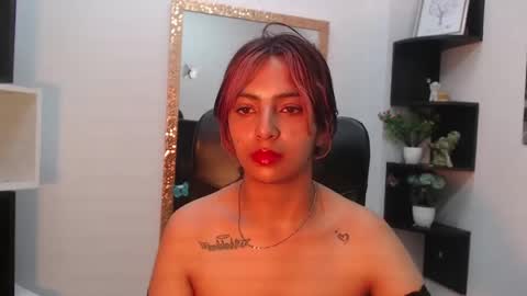 nany_pretty online show from January 4, 2025, 1:37 pm