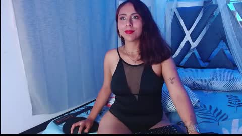 Naomi Adams online show from November 22, 2024, 4:02 pm