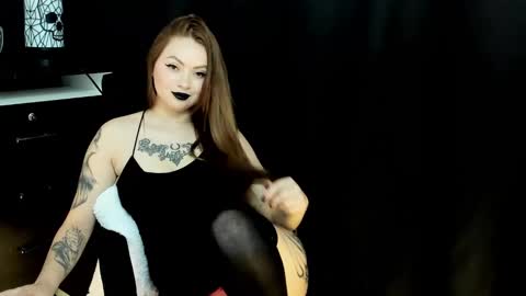 nastykatty_ online show from December 19, 2024, 9:24 pm