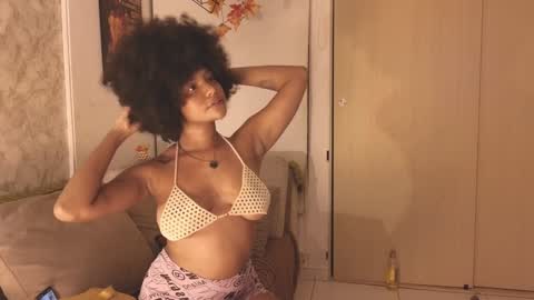 natalia_curlyx online show from November 11, 2024, 2:40 am