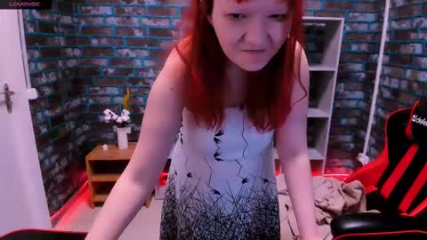 nataly_fluff online show from December 14, 2024, 3:56 pm