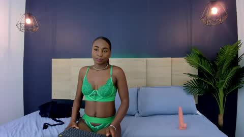 nathy_ross online show from February 12, 2025, 4:35 am