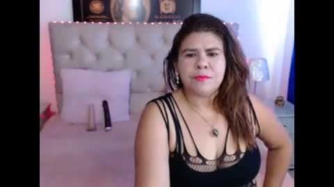 nathy_voyeur online show from January 17, 2025, 2:33 pm