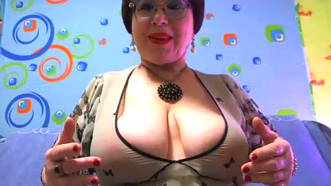 OldKinkyMILF online show from December 16, 2024, 6:28 am