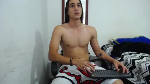 neitan___ online show from November 28, 2024, 12:08 am