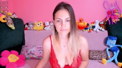 silvia online show from December 10, 2024, 1:56 am