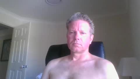 newkie696969 online show from January 28, 2025, 11:34 pm