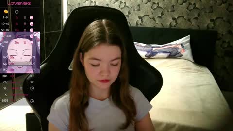 NicoleMeew online show from December 12, 2024, 7:12 pm