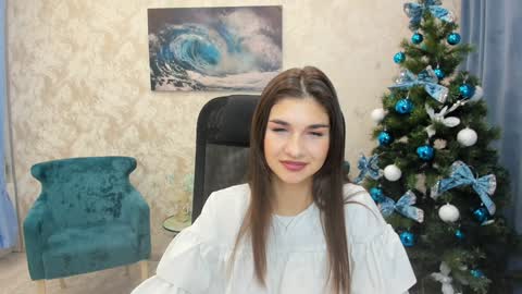 nicolewerti online show from December 16, 2024, 4:41 am