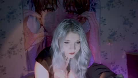 nika____moon online show from January 31, 2025, 12:44 am