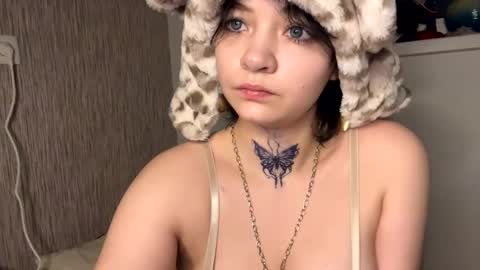 nikoli_naw online show from January 10, 2025, 8:46 pm